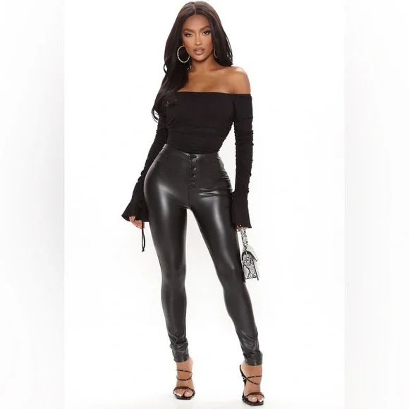 BLACK Off Shoulder Bodysuit 2XL PIT TO PIT 22” STRETCHY NWOT - Picture 2 of 8